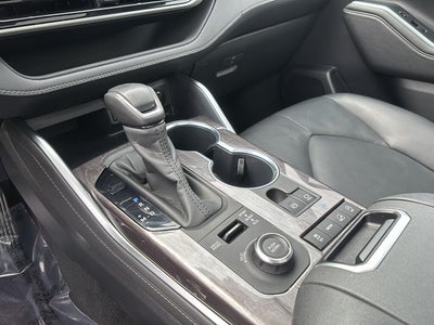 2020 Toyota Highlander Platinum