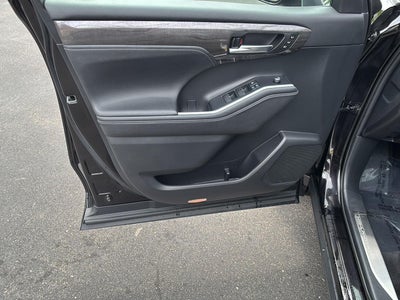2020 Toyota Highlander Platinum