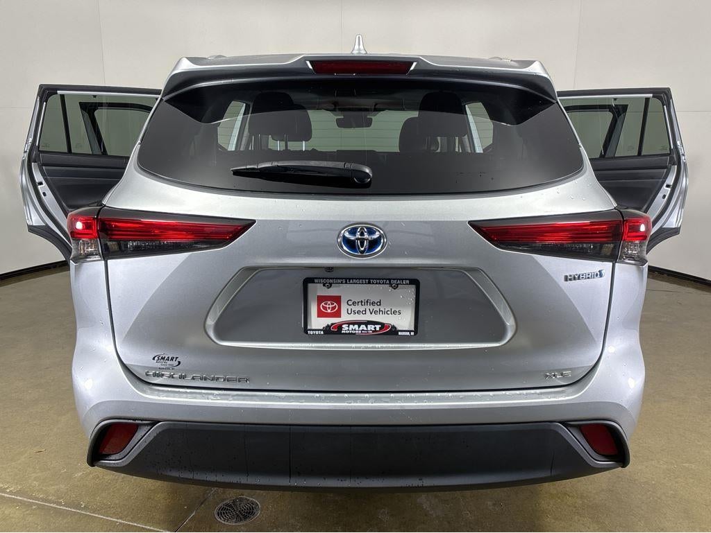 2022 Toyota Highlander Hybrid XLE