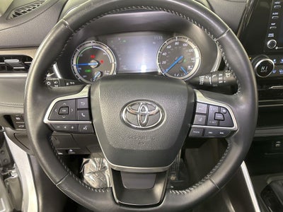 2022 Toyota Highlander Hybrid XLE