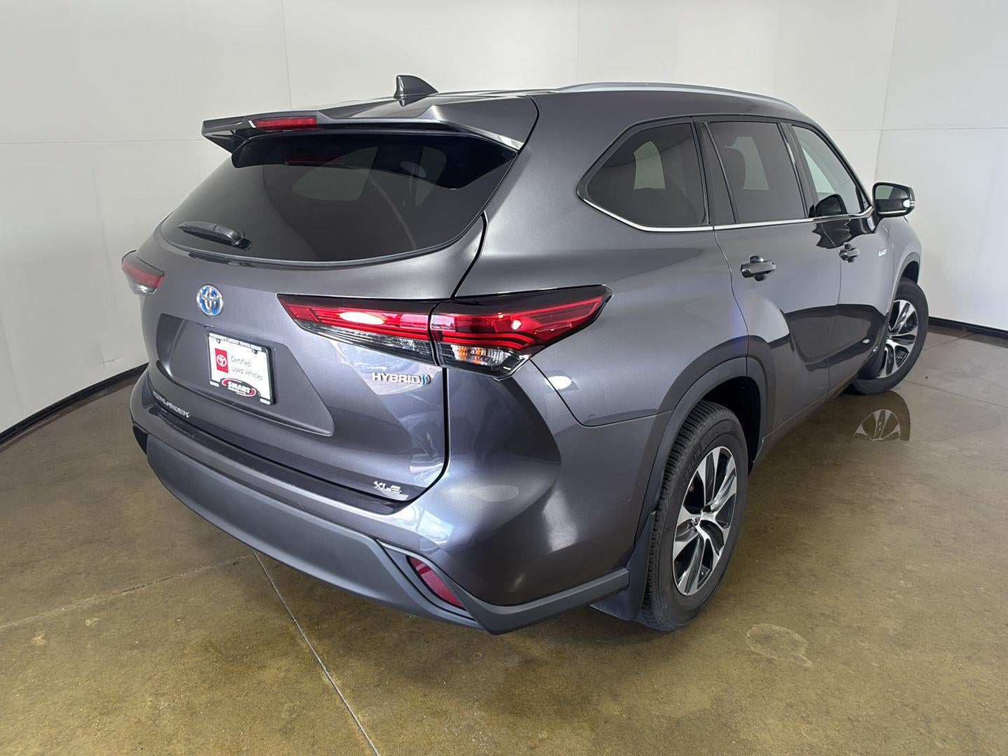 2021 Toyota Highlander Hybrid XLE