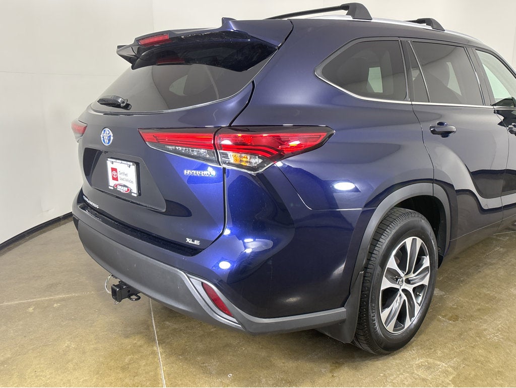 2022 Toyota Highlander Hybrid XLE