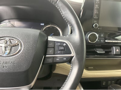 2022 Toyota Highlander Hybrid XLE