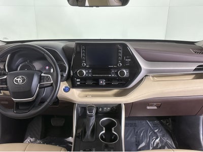 2022 Toyota Highlander Hybrid XLE