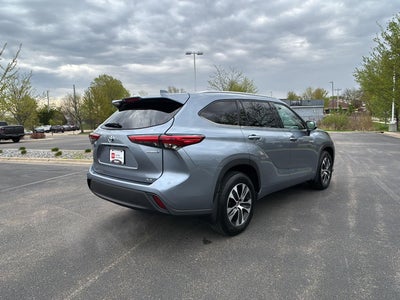 2021 Toyota Highlander Hybrid XLE