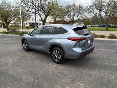 2021 Toyota Highlander Hybrid XLE