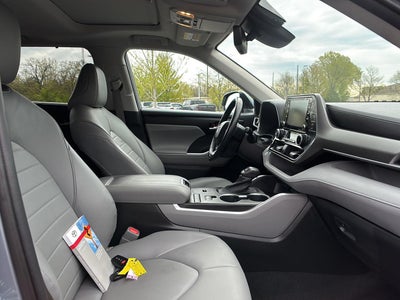 2021 Toyota Highlander Hybrid XLE