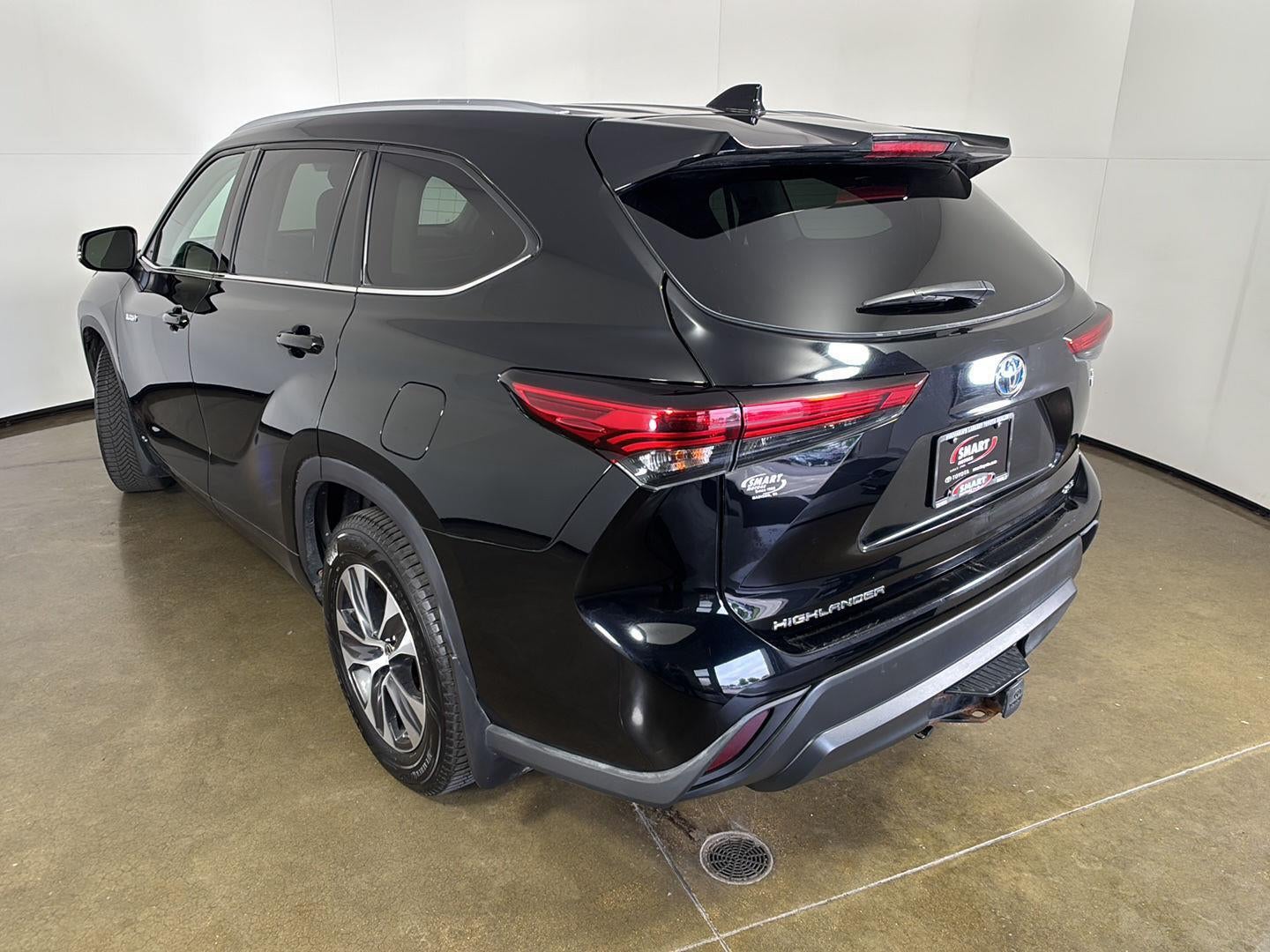 2021 Toyota Highlander Hybrid XLE