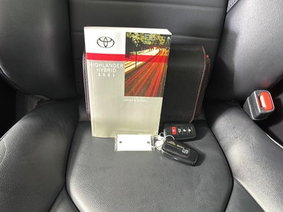 2021 Toyota Highlander Hybrid XLE