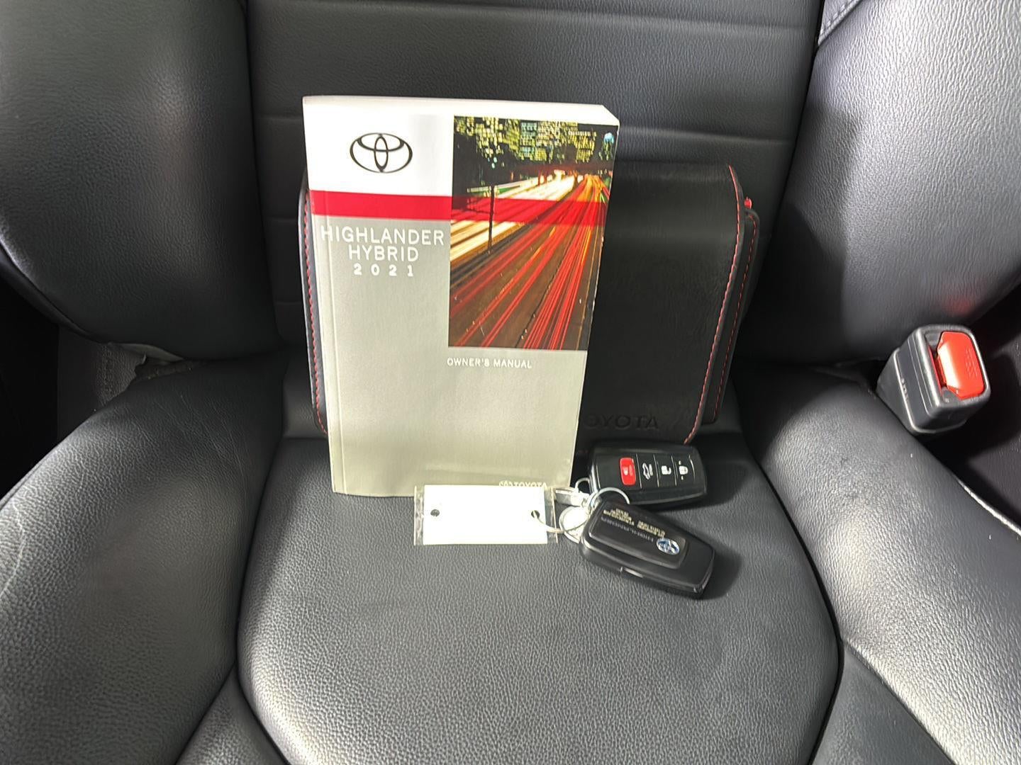 2021 Toyota Highlander Hybrid XLE