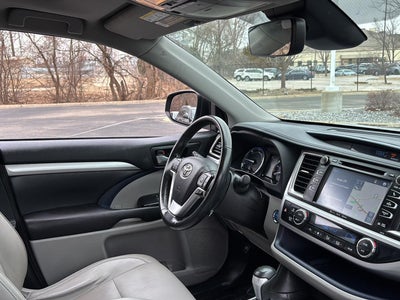 2017 Toyota Highlander Hybrid XLE