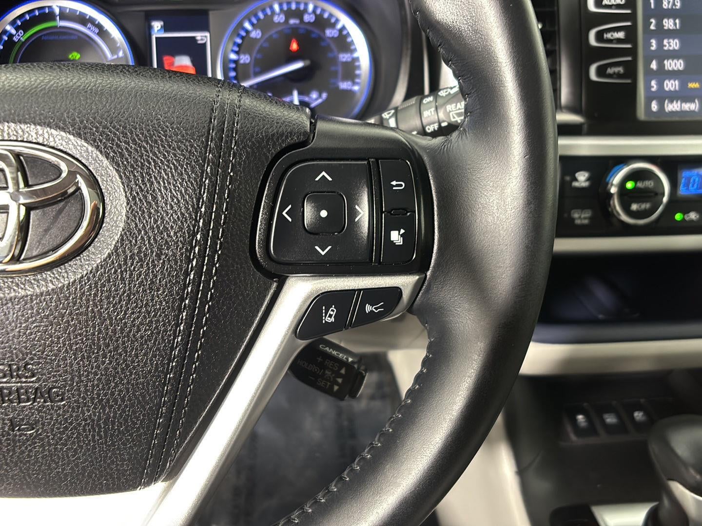 2019 Toyota Highlander Hybrid XLE