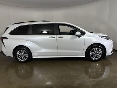 2025 Toyota Sienna XLE 7-Passenger