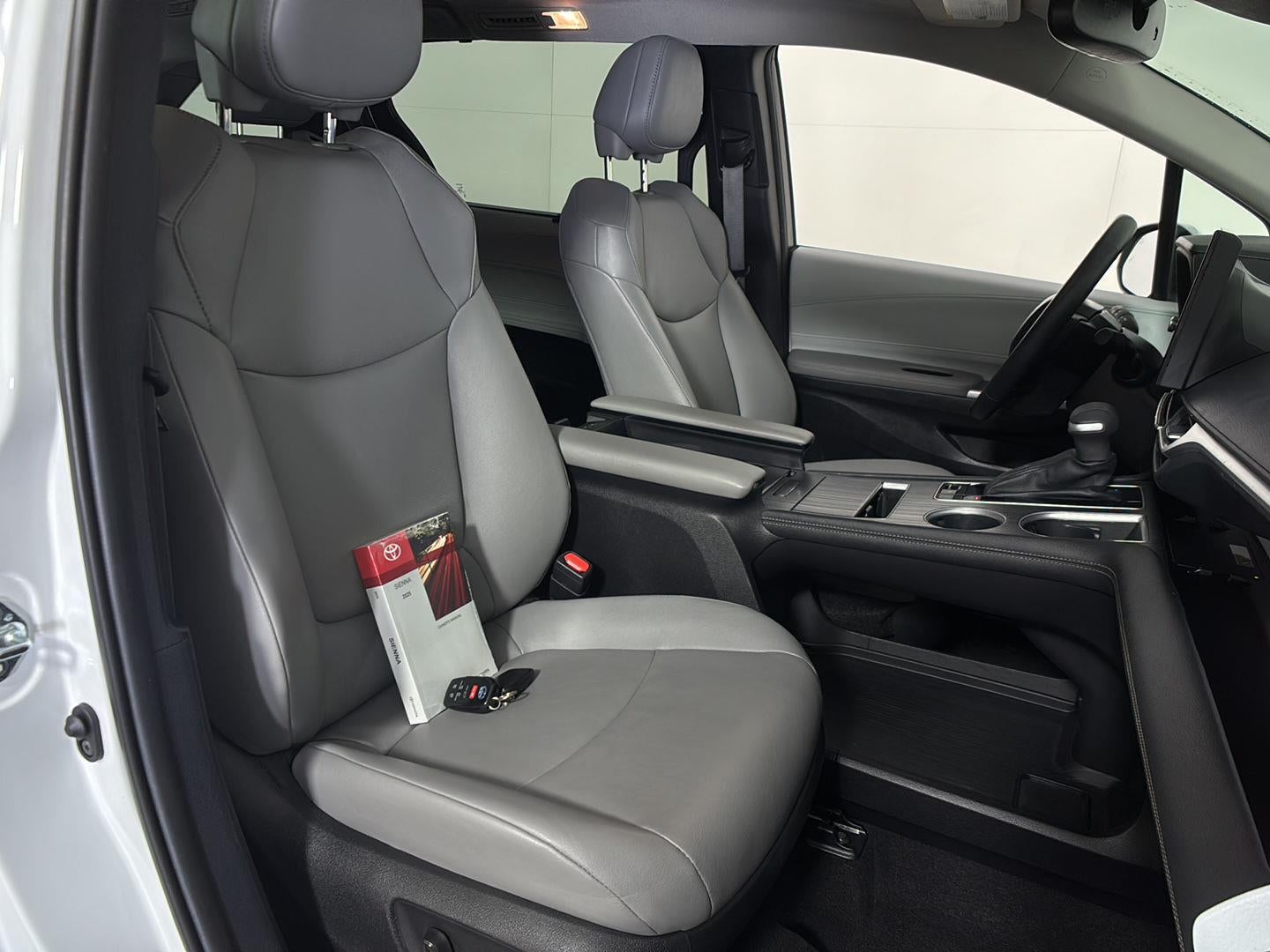 2025 Toyota Sienna XLE 7-Passenger