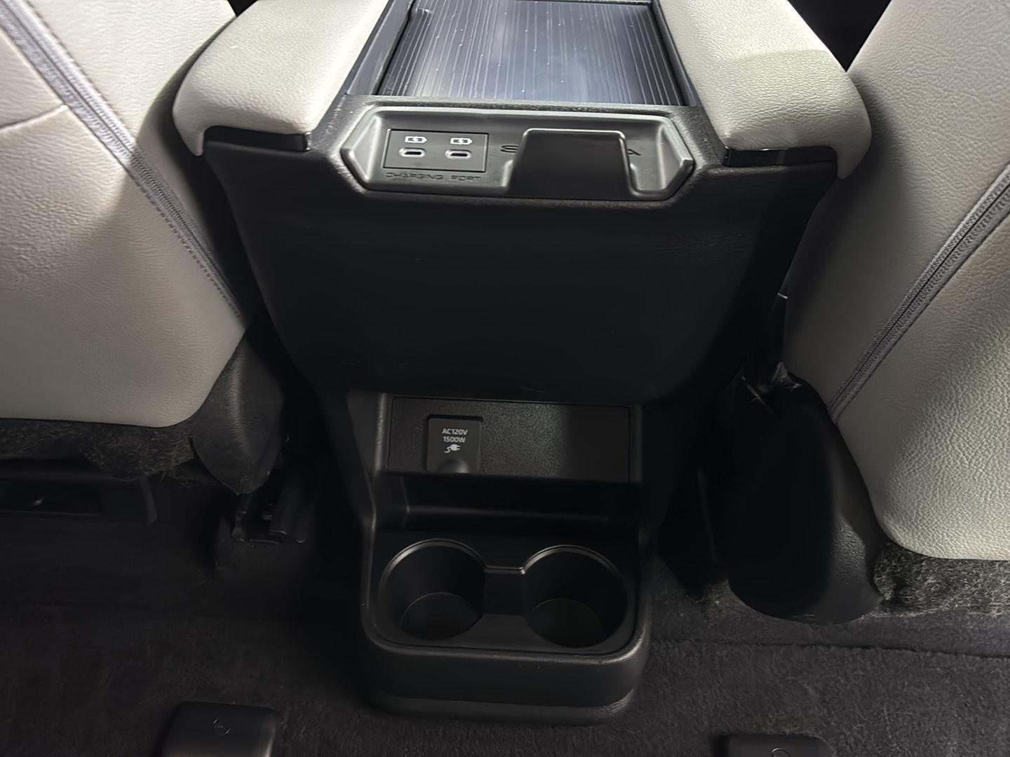 2025 Toyota Sienna XLE 7-Passenger