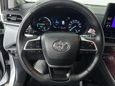 2025 Toyota Sienna XLE 7-Passenger