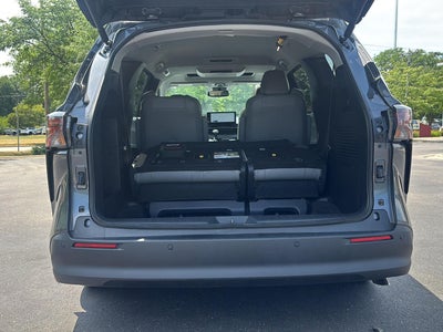 2025 Toyota Sienna XLE