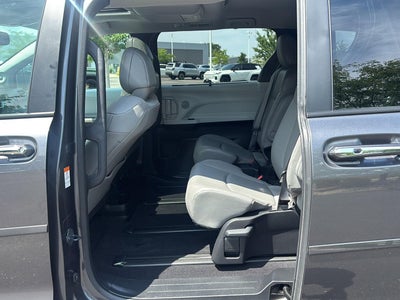 2025 Toyota Sienna XLE