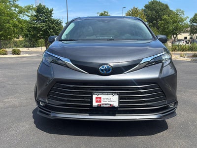 2025 Toyota Sienna XLE
