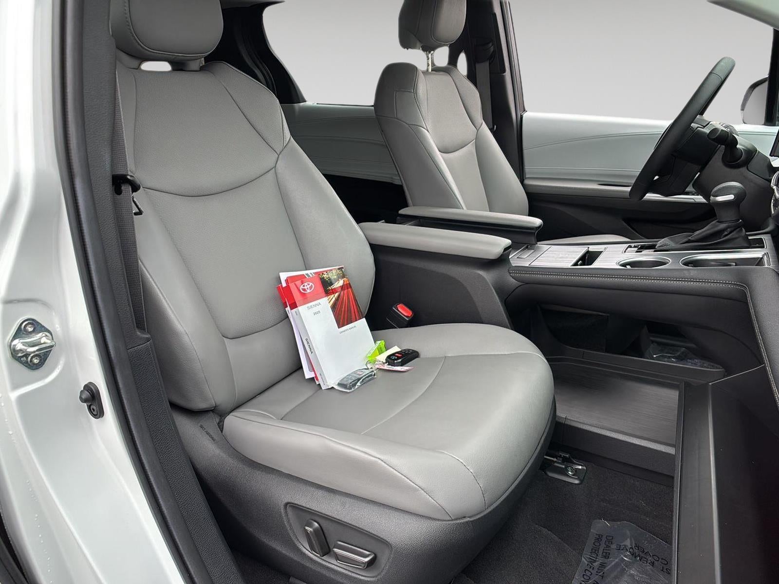 2025 Toyota Sienna XLE