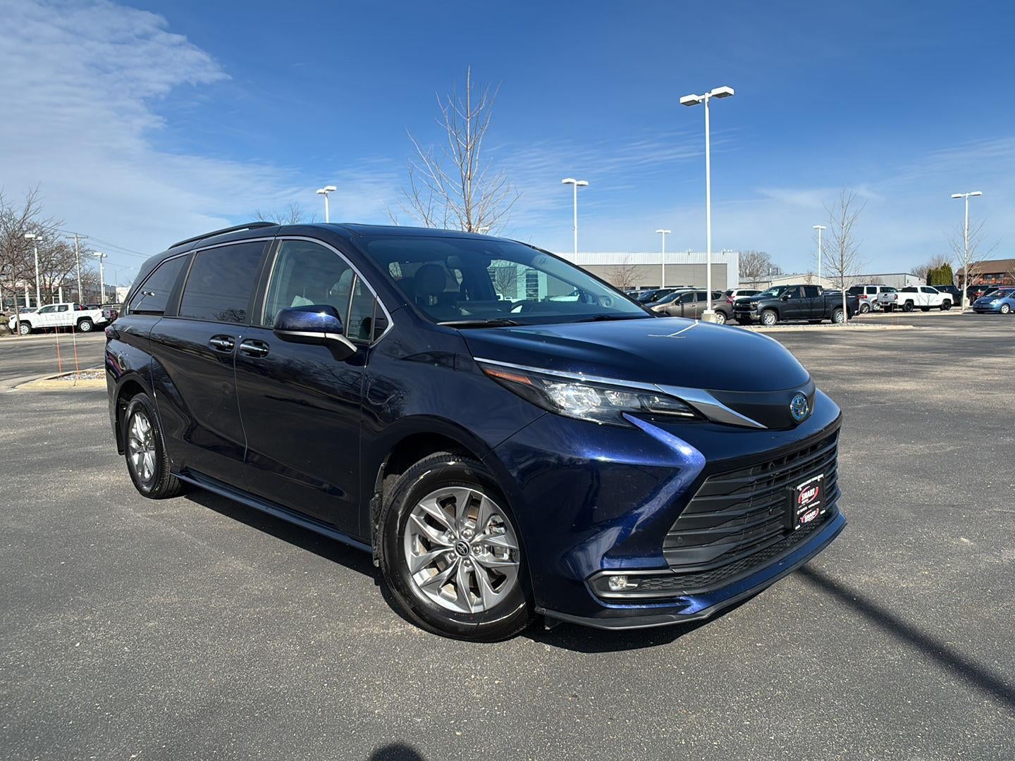 2025 Toyota Sienna XLE