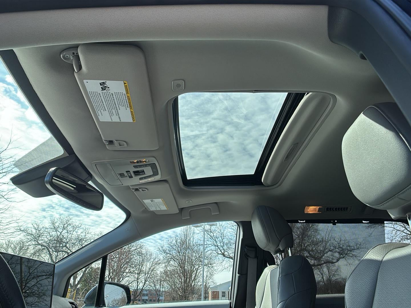 2025 Toyota Sienna XLE