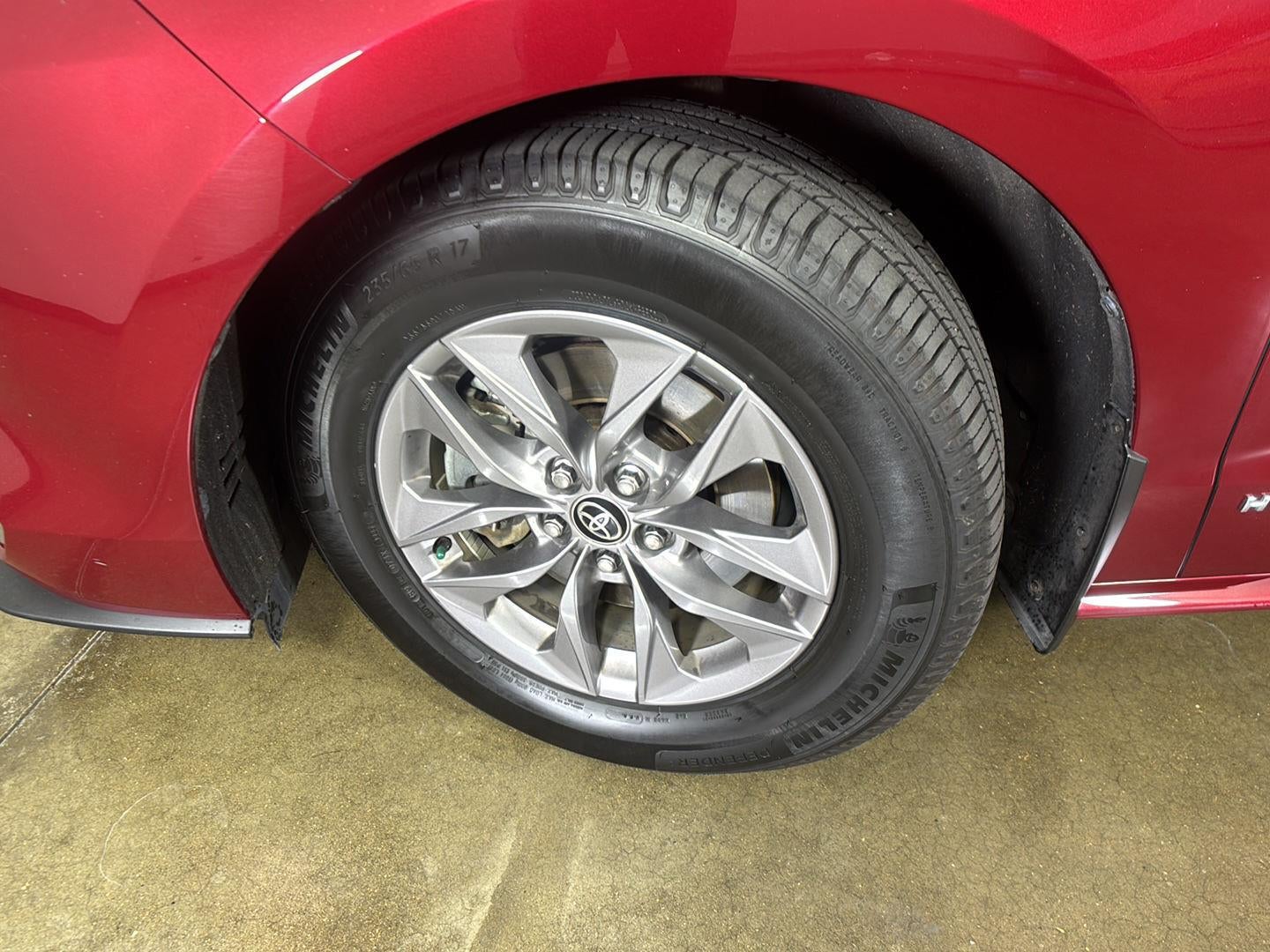 2021 Toyota Sienna XLE