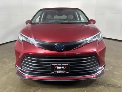 2021 Toyota Sienna XLE