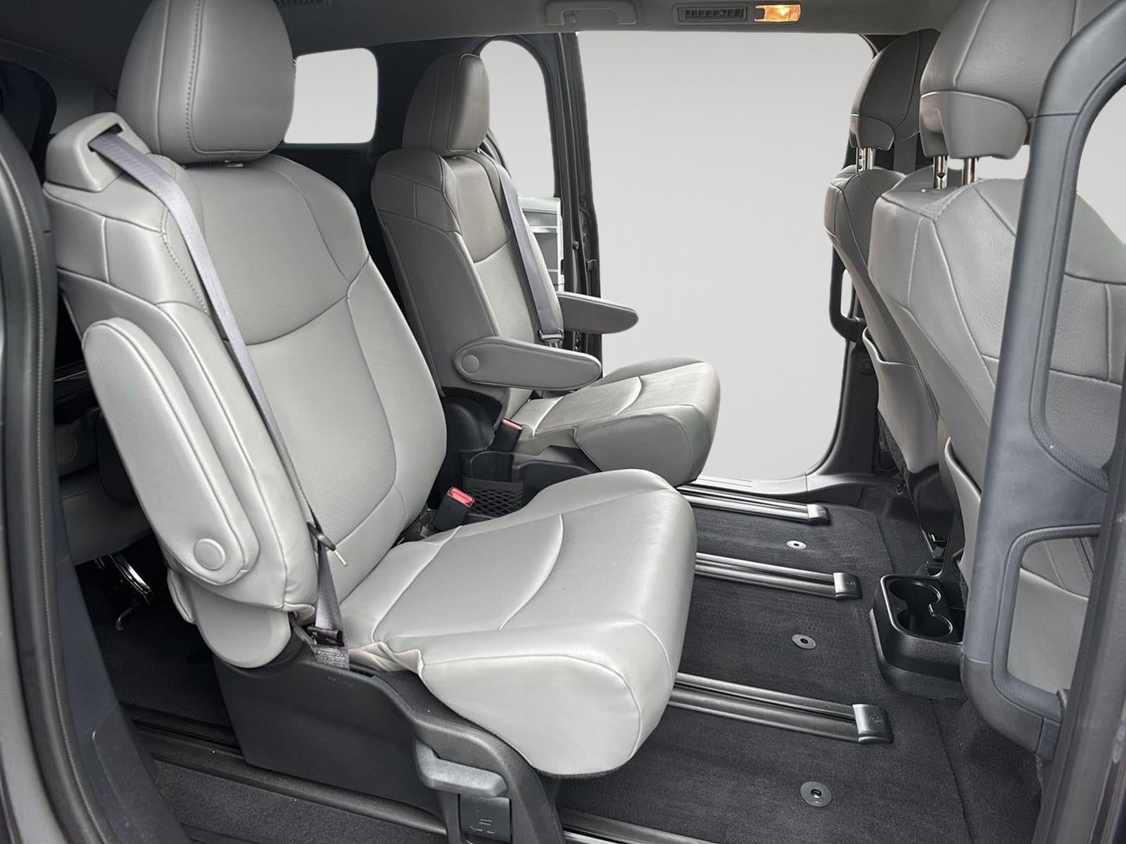 2025 Toyota Sienna XLE 7-Passenger