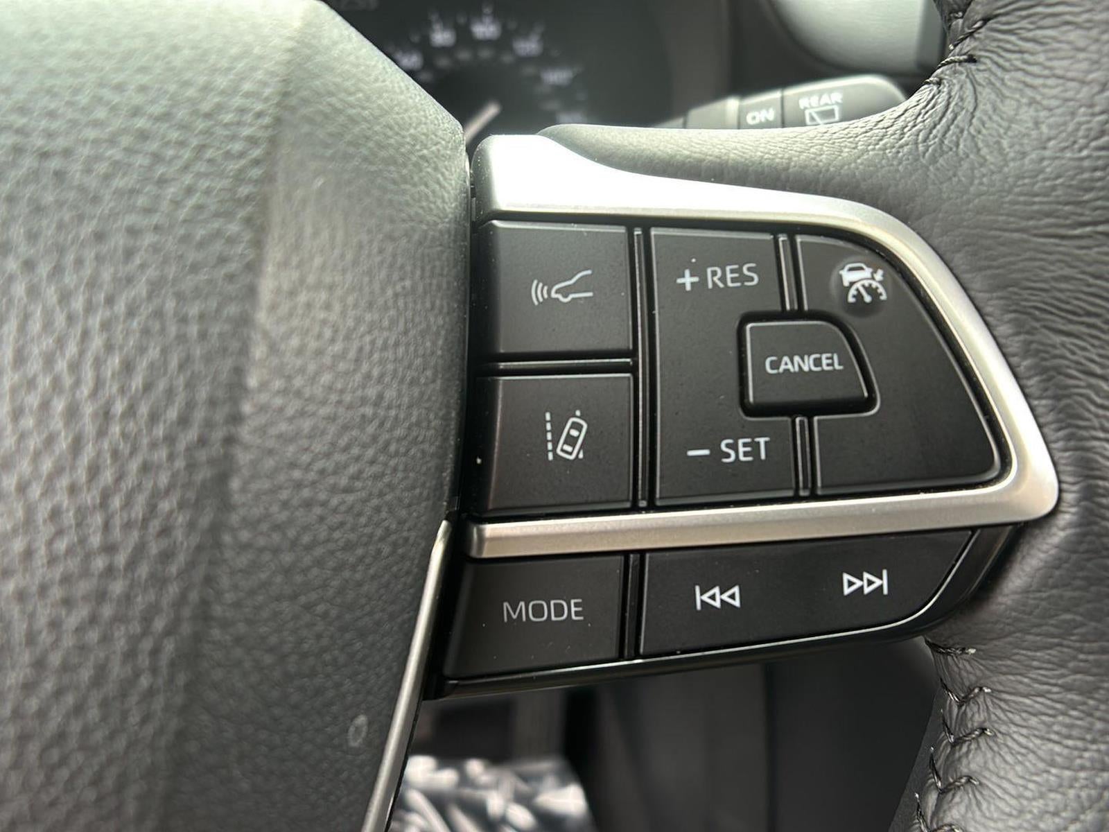 2025 Toyota Sienna XLE 7-Passenger