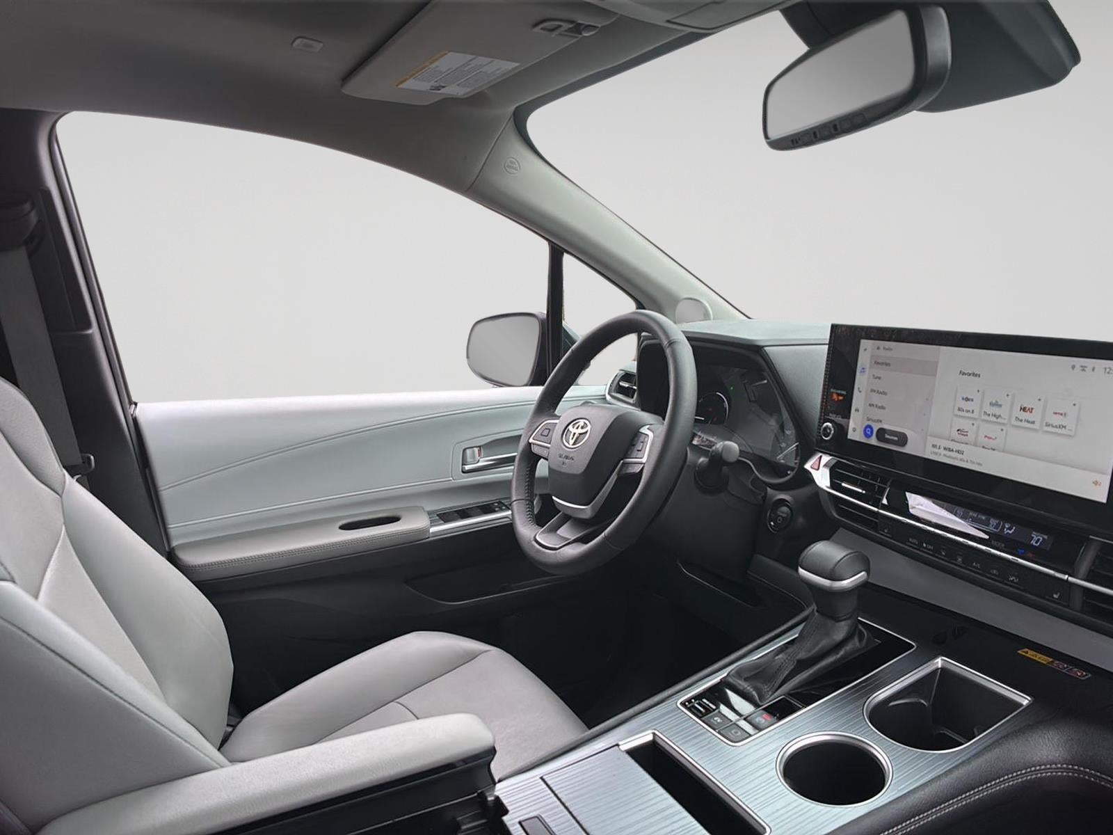 2025 Toyota Sienna XLE 7-Passenger