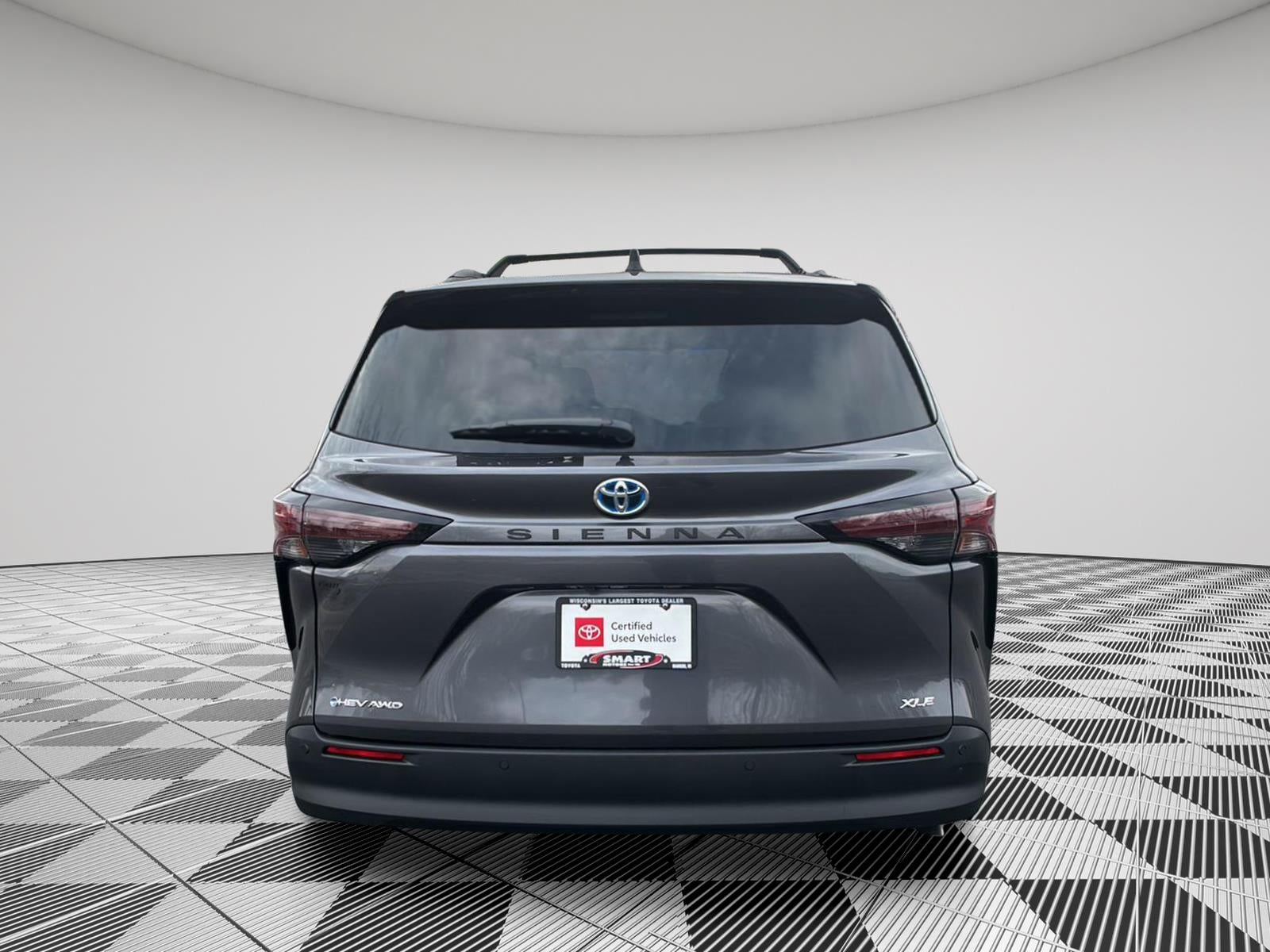 2025 Toyota Sienna XLE 7-Passenger