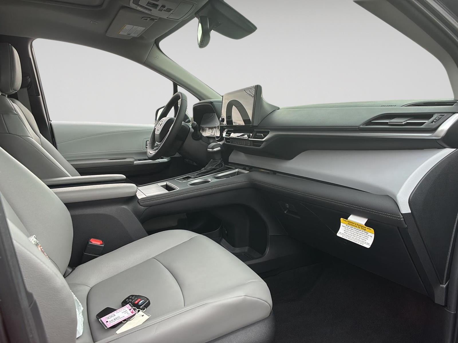 2025 Toyota Sienna XLE 7-Passenger