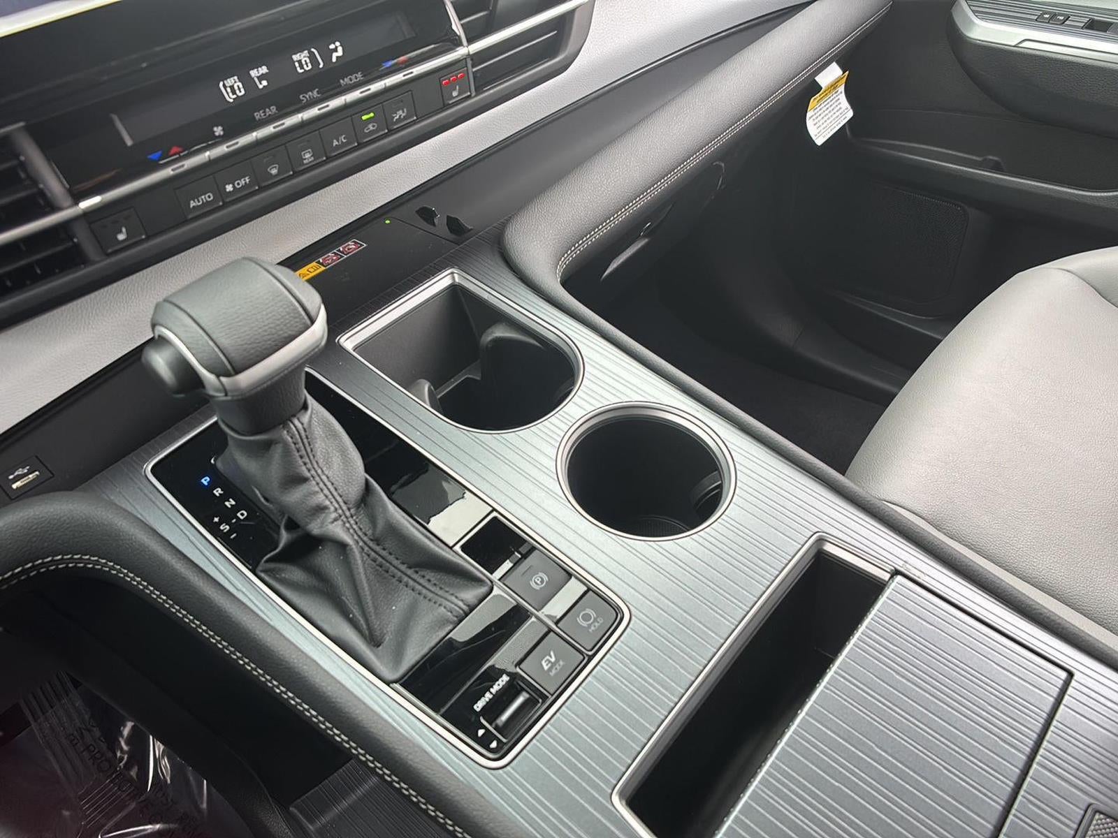 2025 Toyota Sienna XLE 7-Passenger