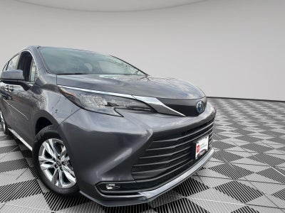 2025 Toyota Sienna XLE 7-Passenger