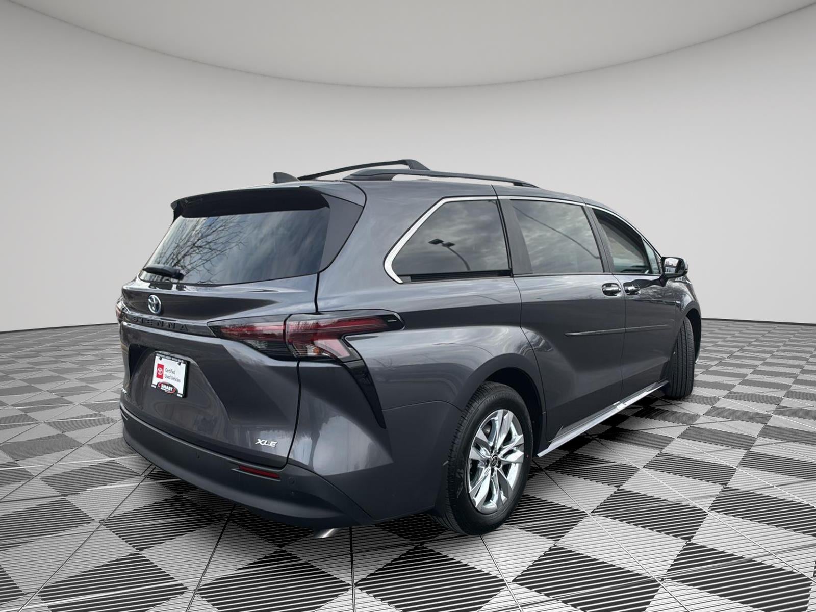 2025 Toyota Sienna XLE 7-Passenger