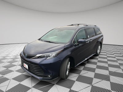 2025 Toyota Sienna XLE 7-Passenger