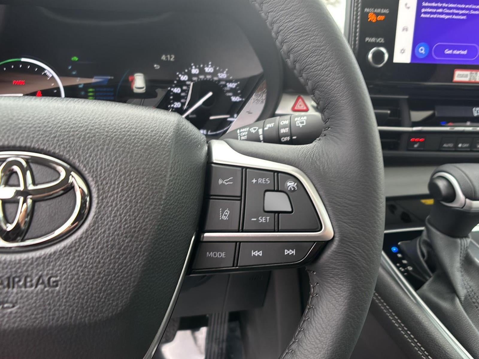 2025 Toyota Sienna XLE 7-Passenger