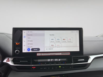 2025 Toyota Sienna XLE 7-Passenger