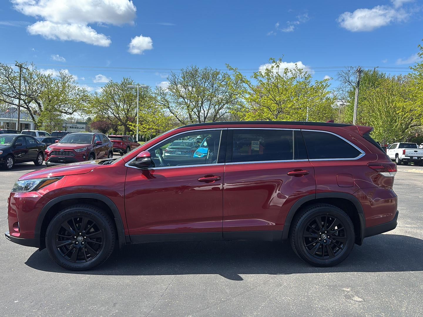 2019 Toyota Highlander SE