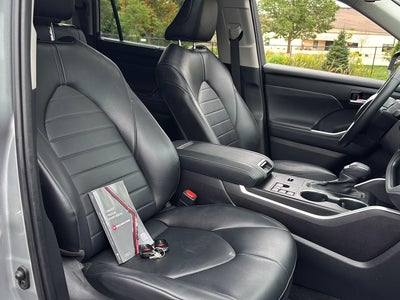 2023 Toyota Highlander Hybrid XLE