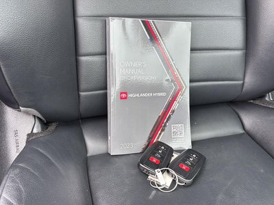 2023 Toyota Highlander Hybrid XLE