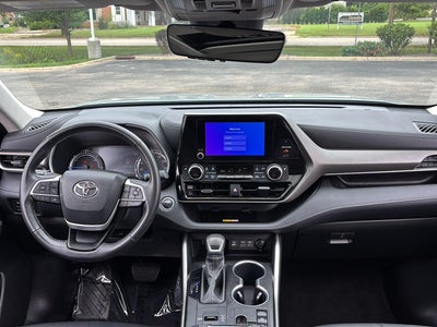 2023 Toyota Highlander Hybrid XLE