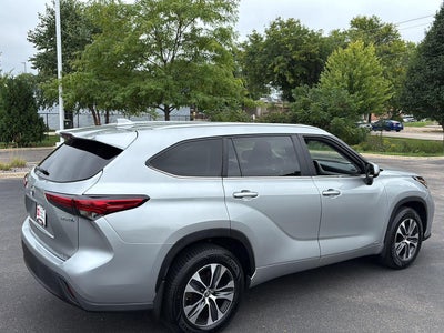 2023 Toyota Highlander Hybrid XLE