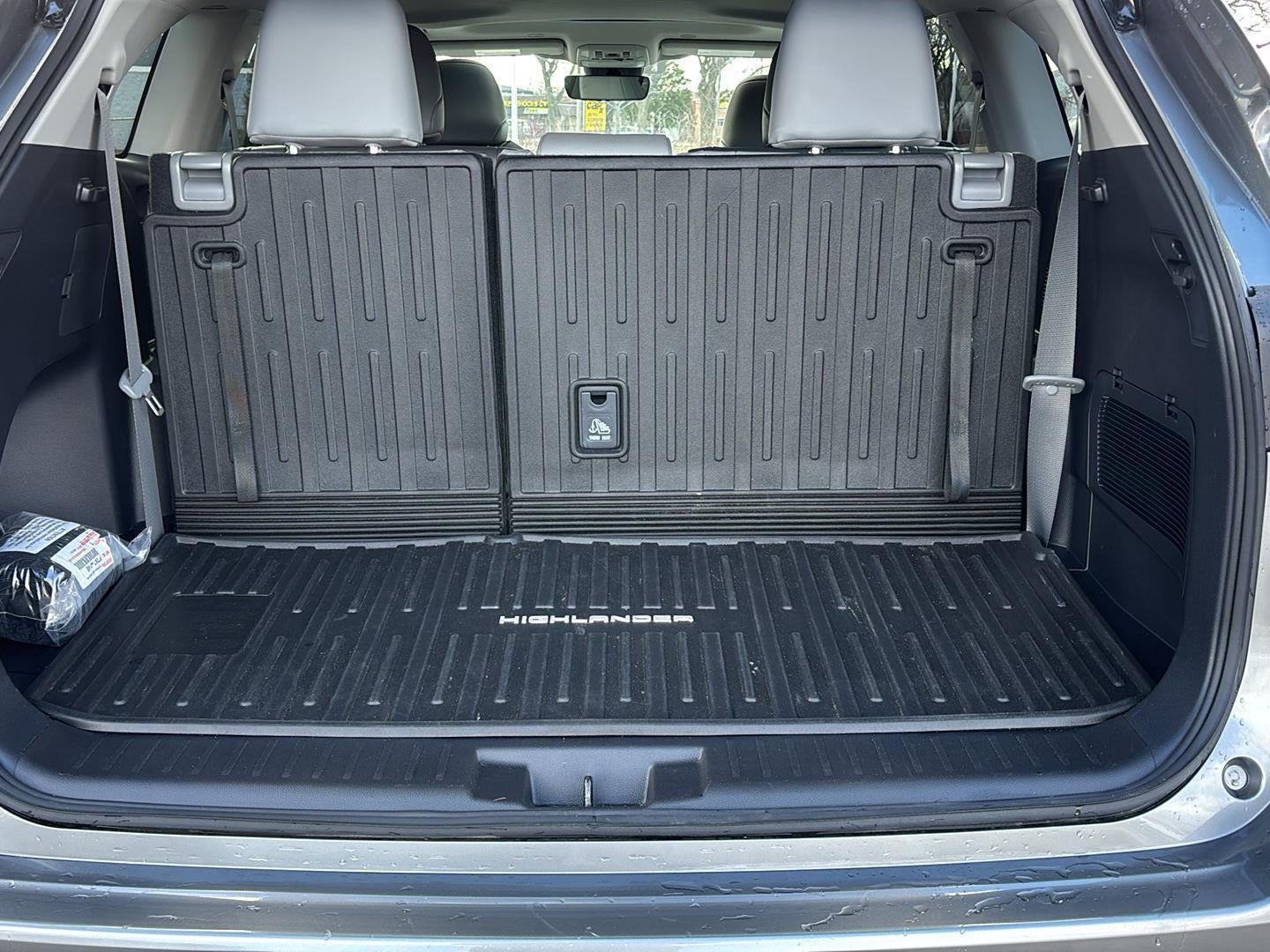 2025 Toyota Highlander Hybrid XLE