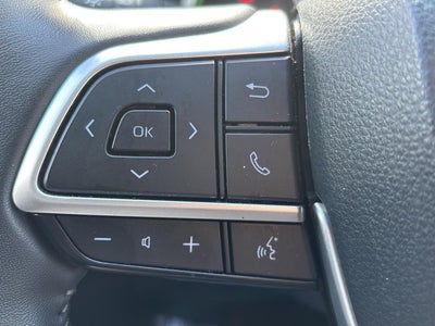 2025 Toyota Highlander Hybrid XLE