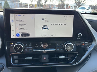 2025 Toyota Highlander Hybrid XLE