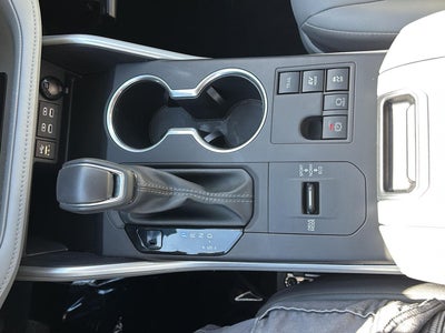 2025 Toyota Highlander Hybrid XLE