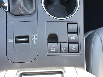 2025 Toyota Highlander Hybrid XLE