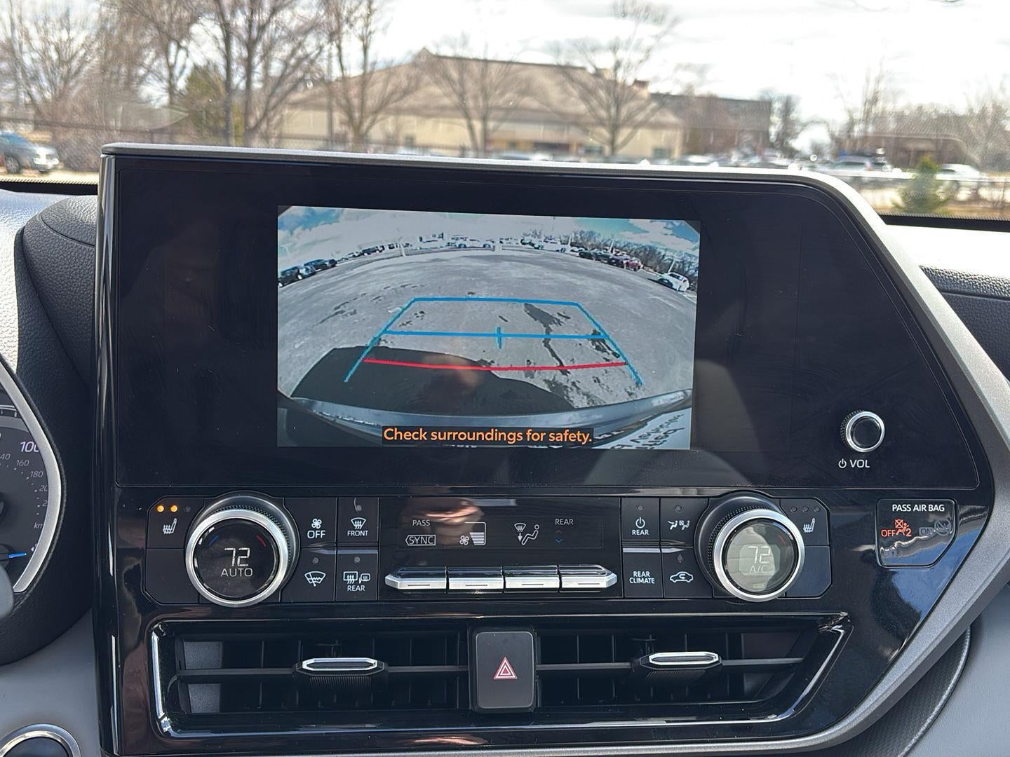 2025 Toyota Highlander Hybrid XLE